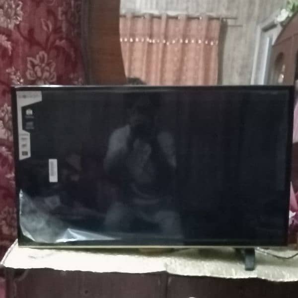 32 inch Android Smart LED For sale. . . 4