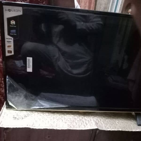 32 inch Android Smart LED For sale. . . 6