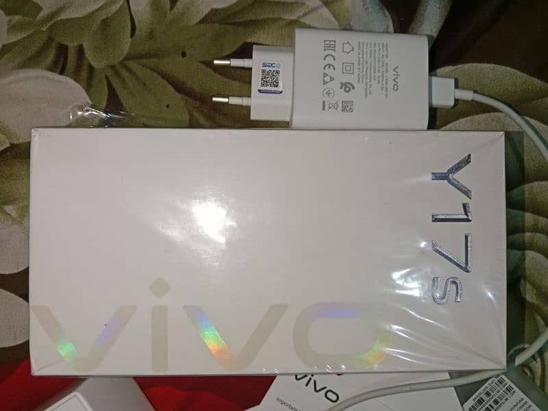 vivo y17s  mobile 4GB. 128GB complete box 1