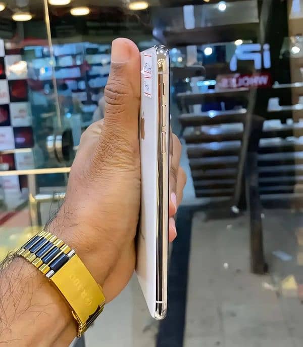 i Phone 8plus, 11,12,13,14,15 pro max on instalment Whatsap 3062623924 12