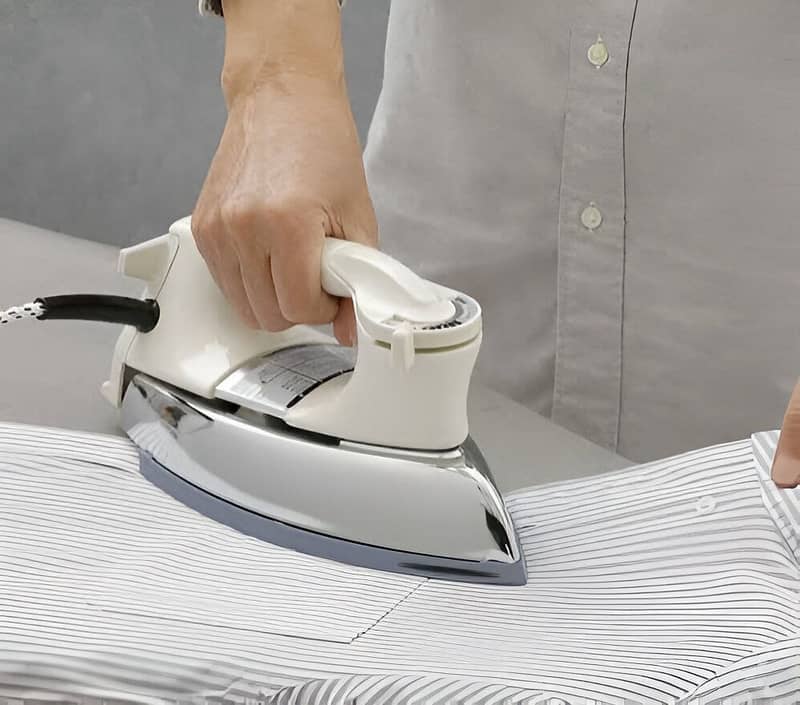 National Dry Clothes Iron 3