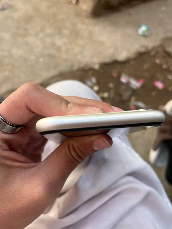 iPhone 11 exchange be Howe gai ga uper mobel se 4