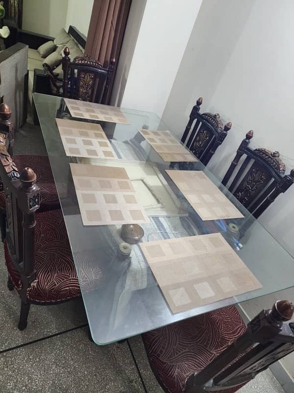 Moving out!!!!! Sale!!!!  Pure wooden dining table and 6 chairs 0