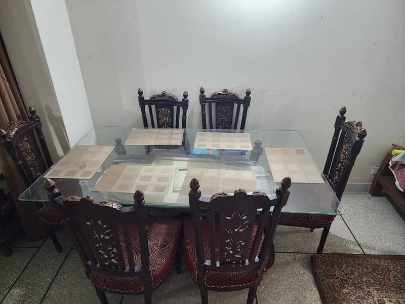 Moving out!!!!! Sale!!!!  Pure wooden dining table and 6 chairs 1