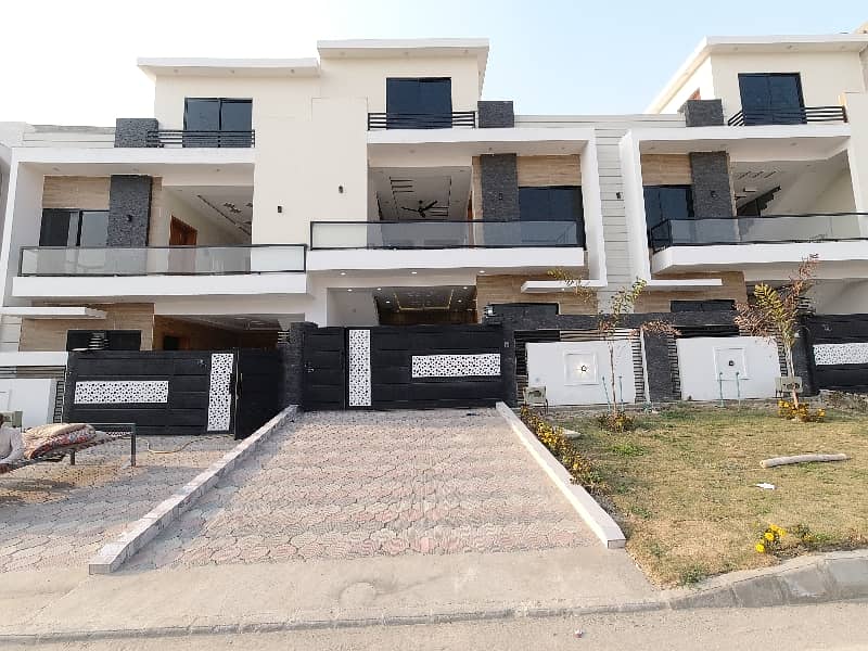 Brand New 5 Marla Double Storey House Located at 60 feet wide Road of FMC Adjacent to B-17 1