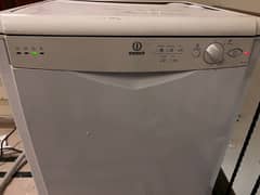 indesit dishwasher from UK - excellent condition