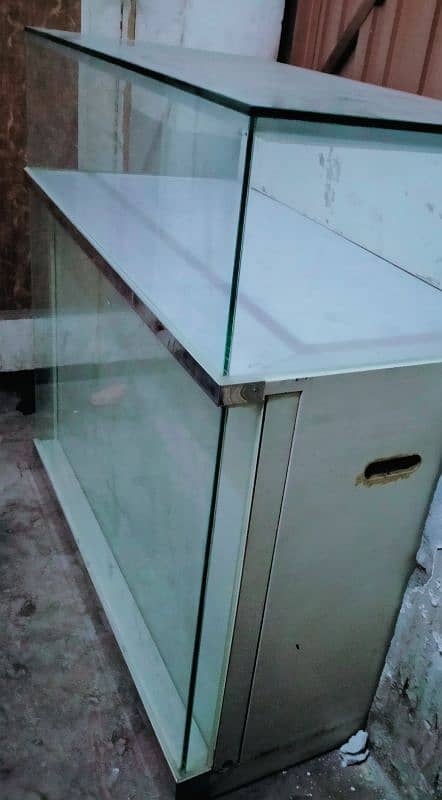 Mobile counter Good Condition. 3