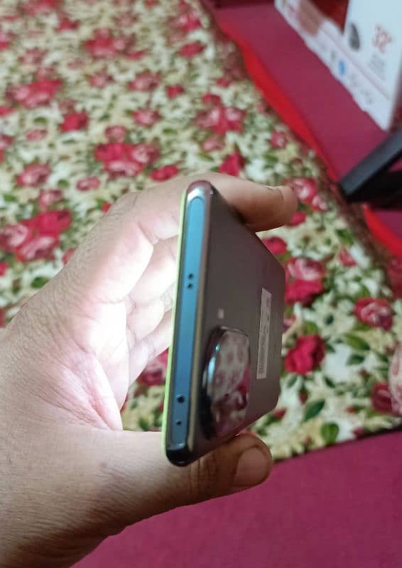 Oppo Reno 11 5G in Excellent Condition 7