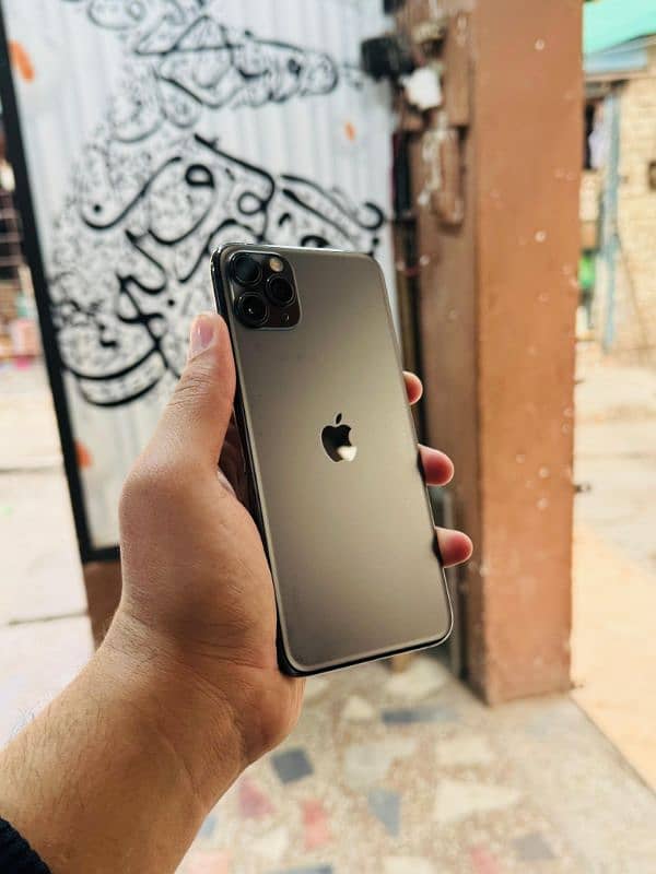 iphone 11 Pro Max 256GB Dual Sim Approved 0