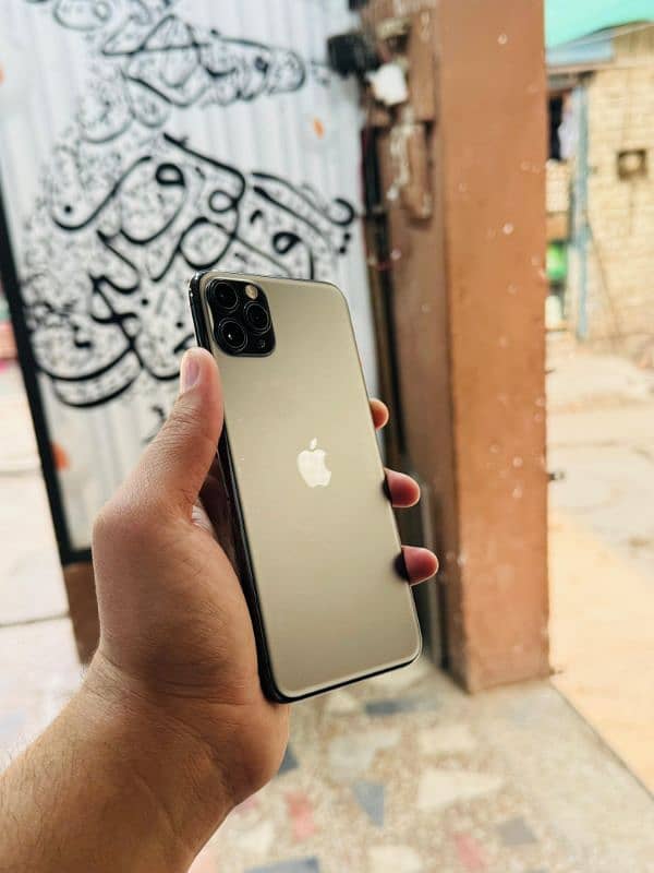 iphone 11 Pro Max 256GB Dual Sim Approved 1