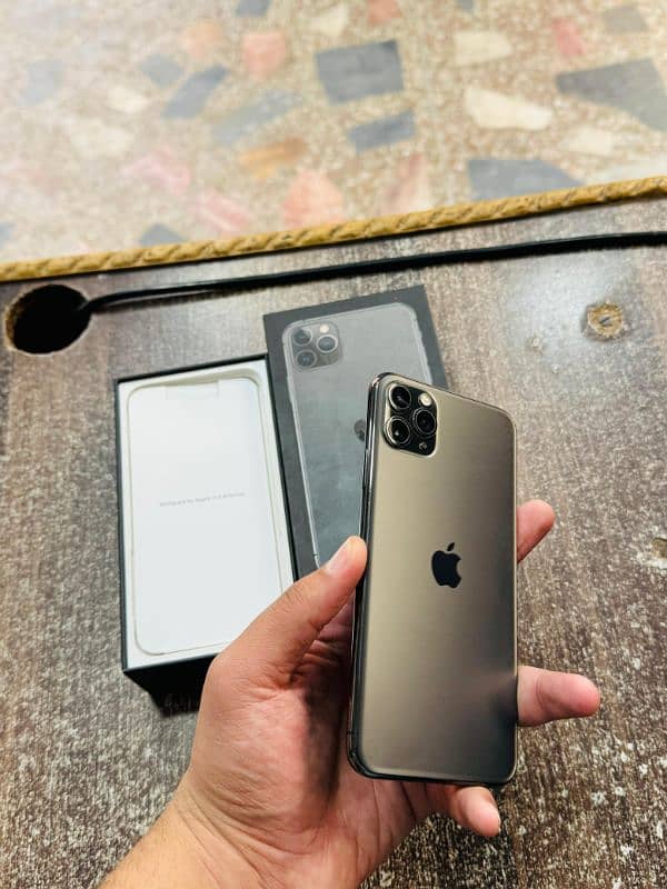 iphone 11 Pro Max 256GB Dual Sim Approved 8