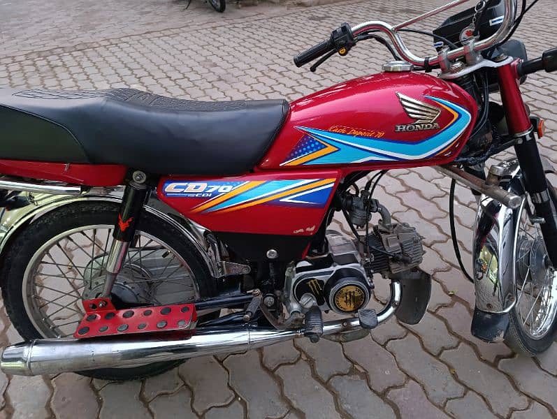 Honda CD 70 2019 model lush condition 1