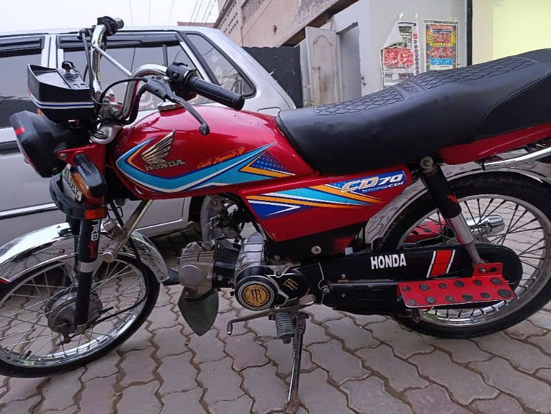 Honda CD 70 2019 model lush condition 6