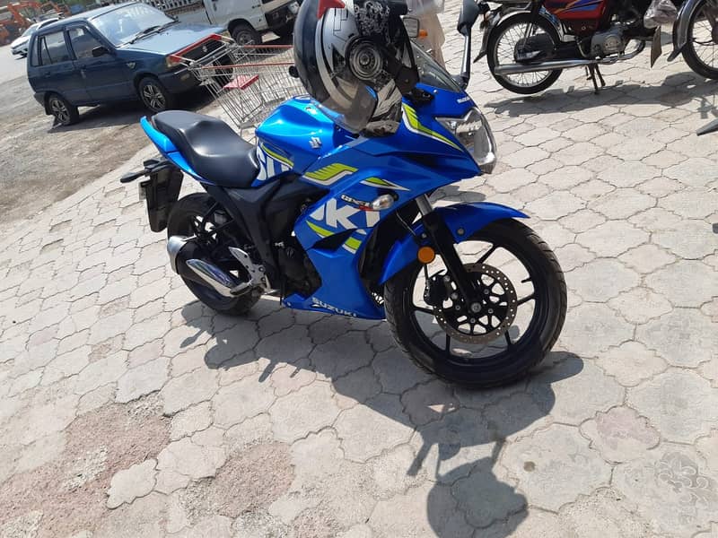 Suzuki gixxr 150sf in Geniun Condition 1