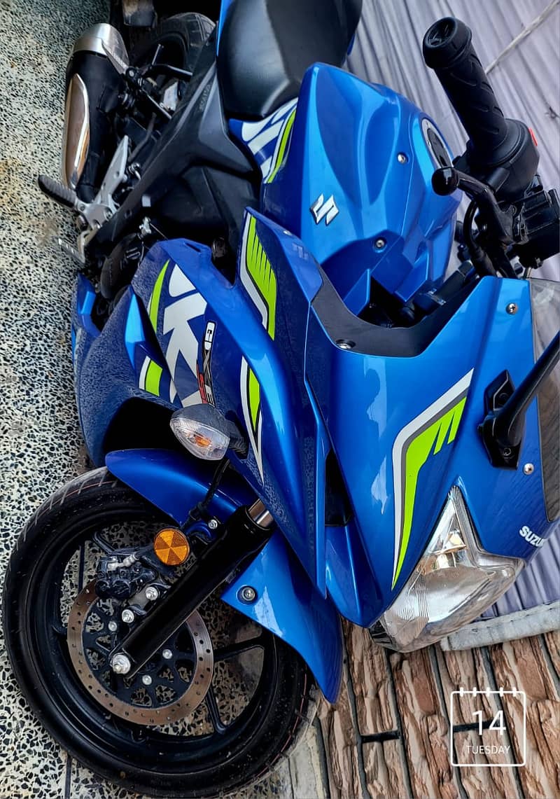 Suzuki gixxr 150sf in Geniun Condition 2