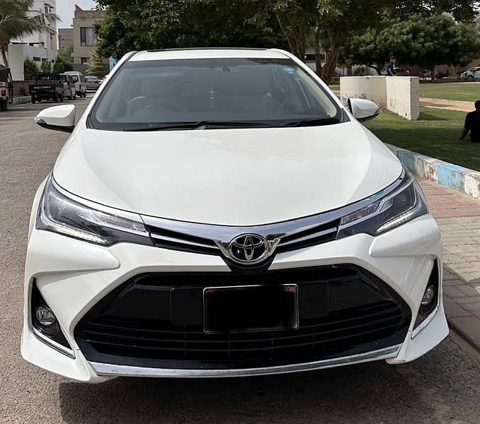 Toyota Altis Grande 2023 1