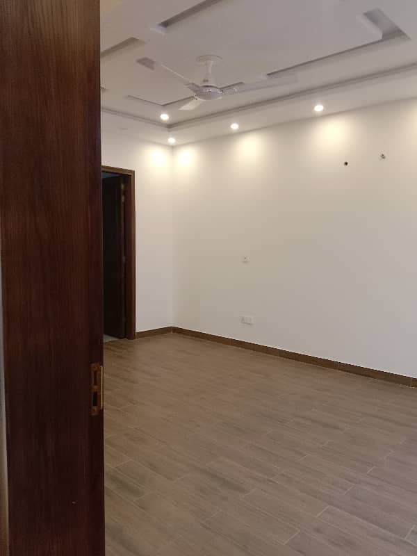 Brand New Corner Kanal Portion Available For Rent Lower Lock 13