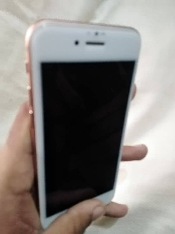 iphone 8 64gb non pta KOTHA SWABI 0