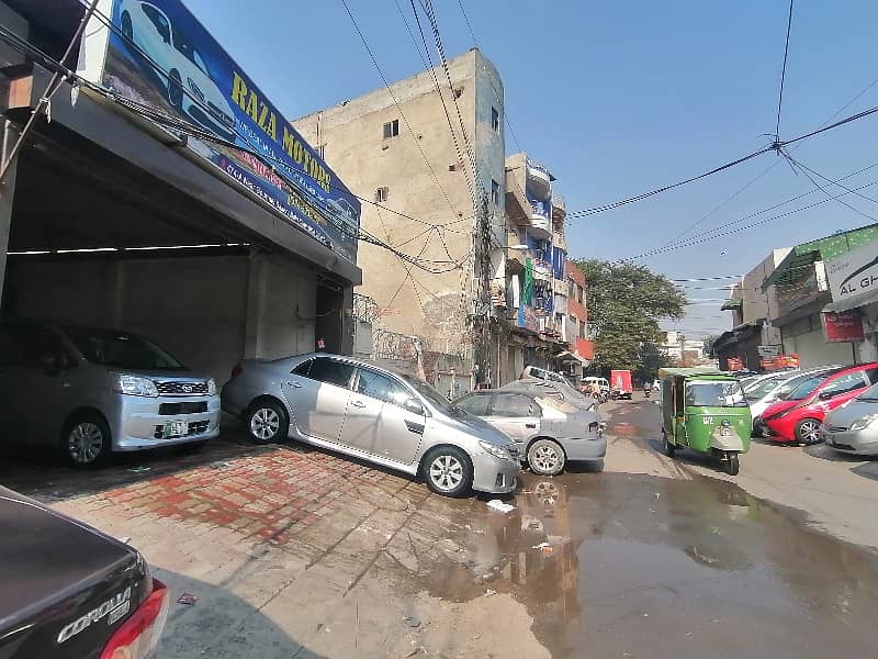 240 Square Yards Lower Portion for sale in Gulshan-e-Iqbal Town 3