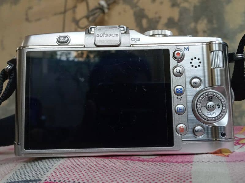 Olympus E-P3 Dslr Touch Oled Screen FHD 60 Frame 4