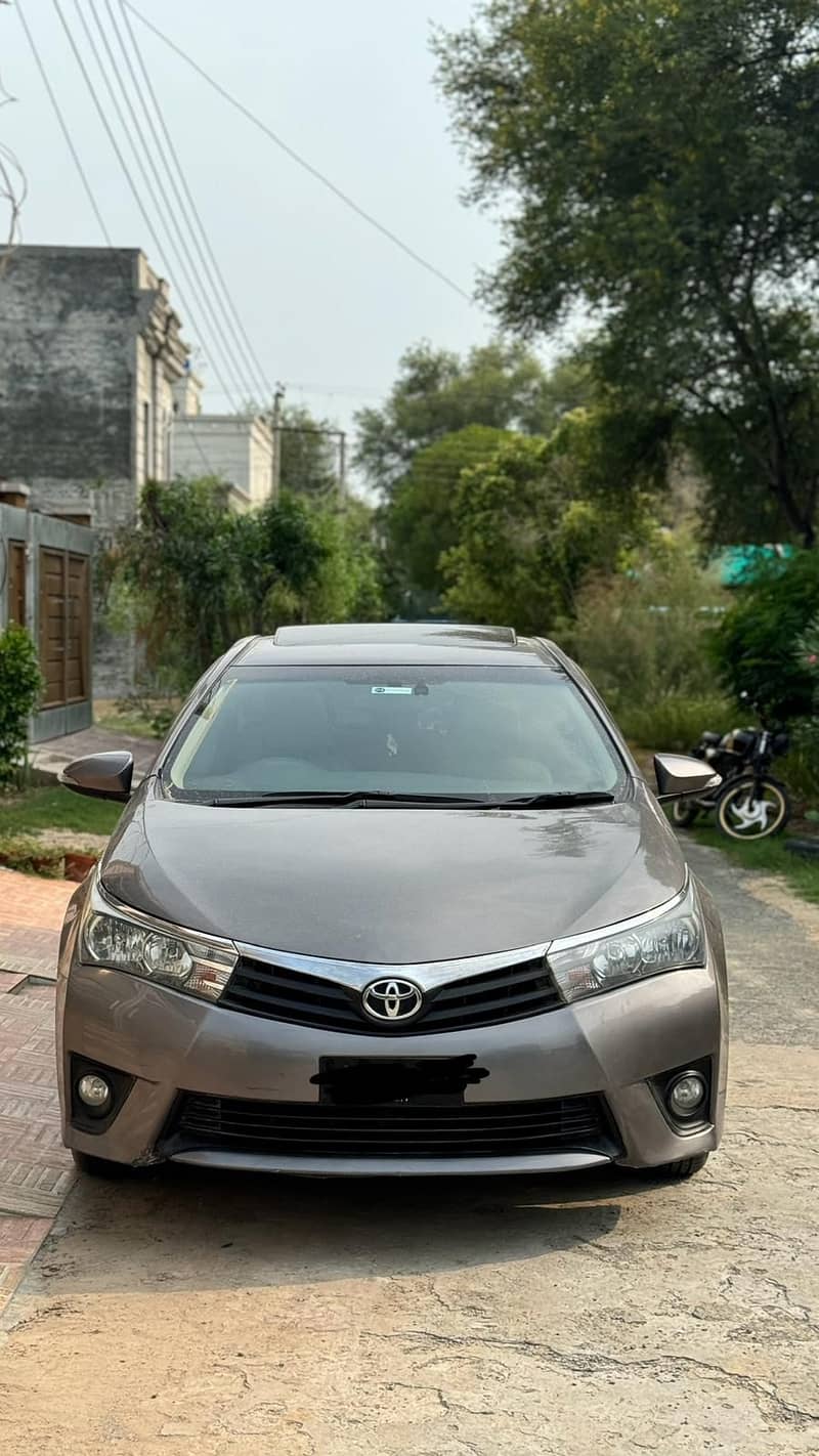 Toyota Altis Grande 2015 11