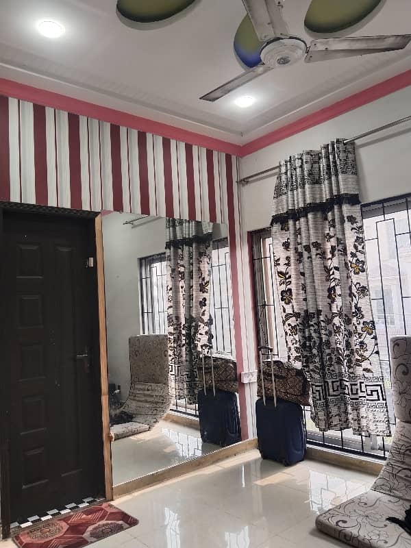 Beautiful 5 marla upper portion is available for rent 0