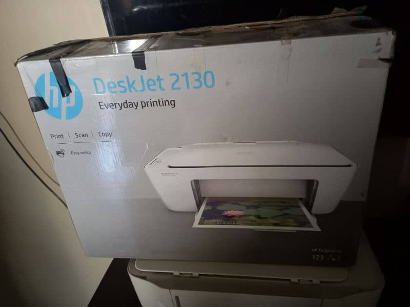 Printer + Copier + Scanner 3 All In One HP Deskjet 2130 Original 8