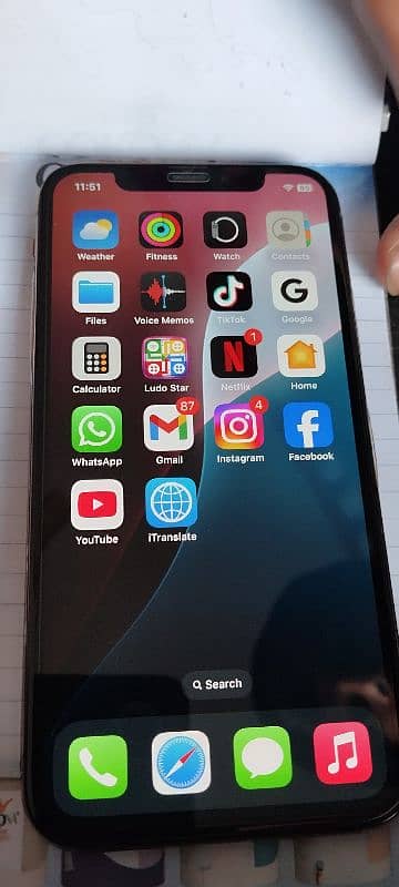 iphone xS Rom 64gb. battery Health 80% 4