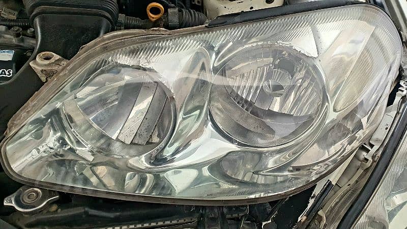 Toyota Mark 2 Grande Head Lights 2