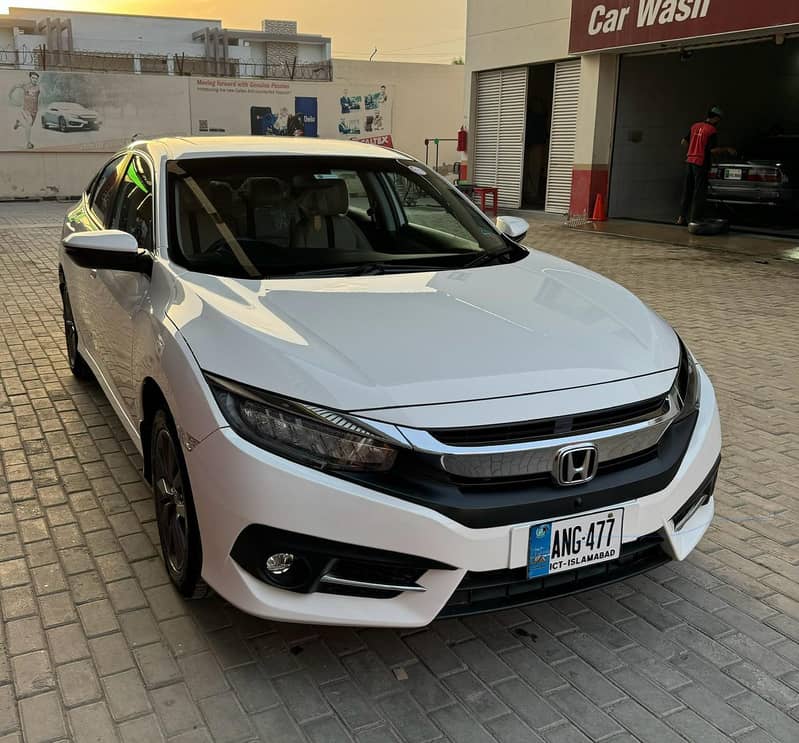 Honda Civic Oriel 1.8 i-VTEC CVT 0