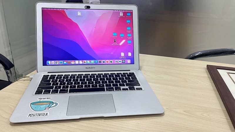 Almost brand new macbook air used very rarely 0