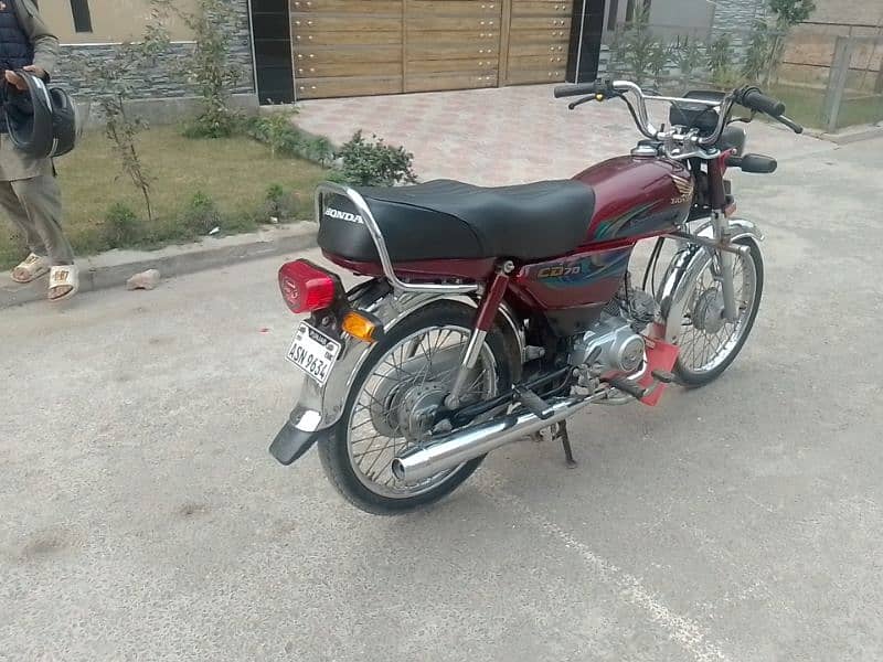 Honda CD 70 model 2023/24 03007242969 4