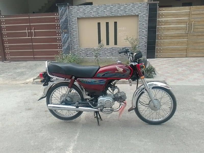 Honda CD 70 model 2023/24 03007242969 6