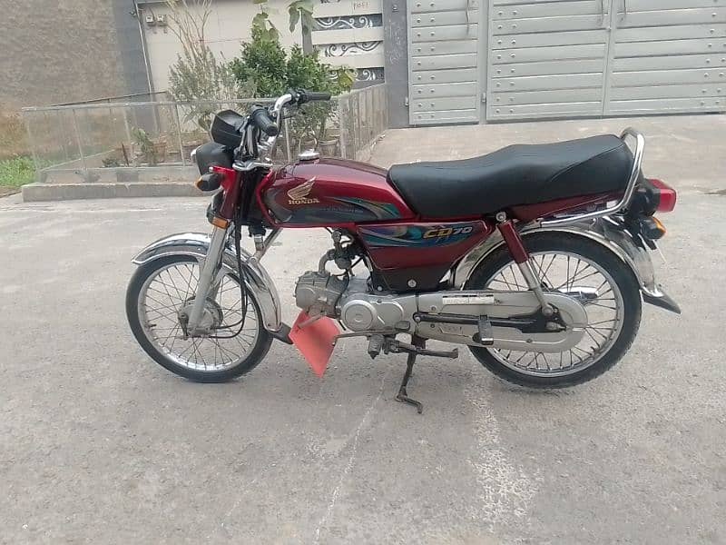 Honda CD 70 model 2023/24 03007242969 7