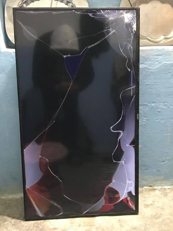 Haier led screen damaged 1