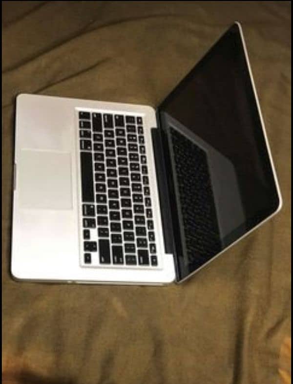 MacBook pro 2011 core i7 3