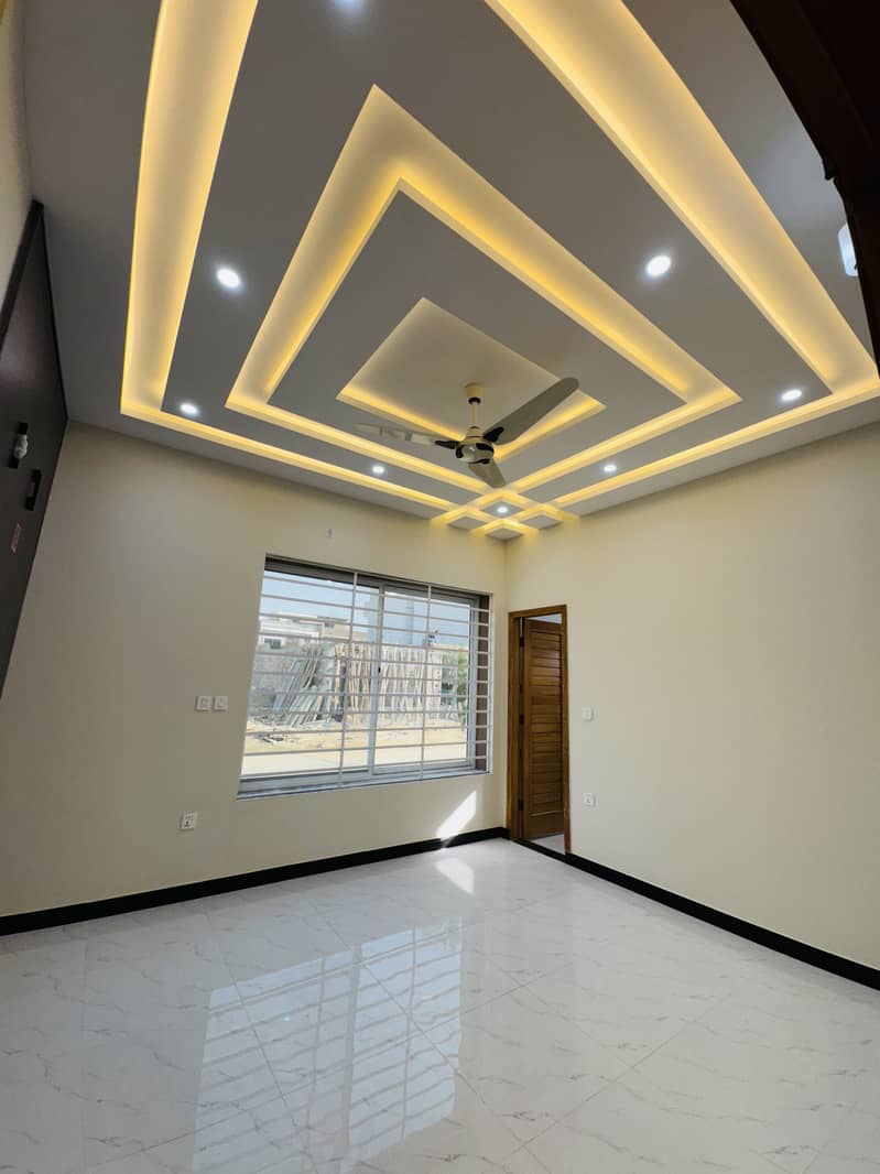 Luxury Corner House For Sale In Faisal Town A Block 10