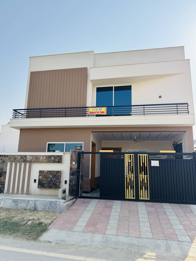 Luxury Corner House For Sale In Faisal Town A Block 14