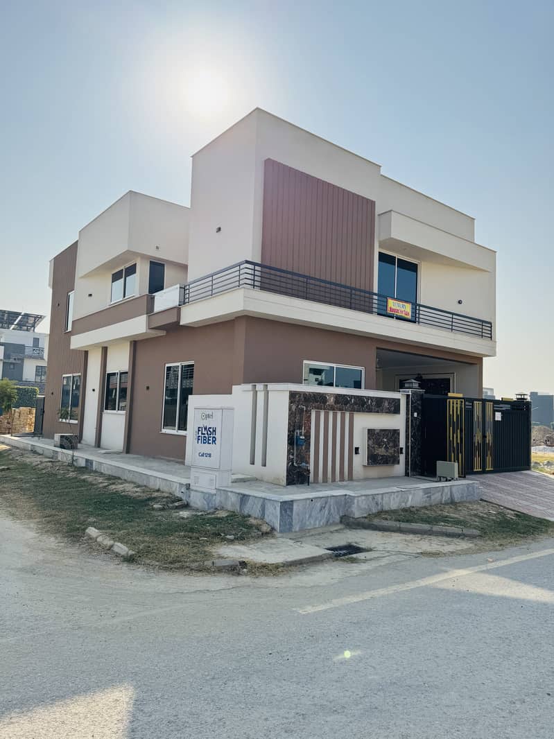 Luxury Corner House For Sale In Faisal Town A Block 15