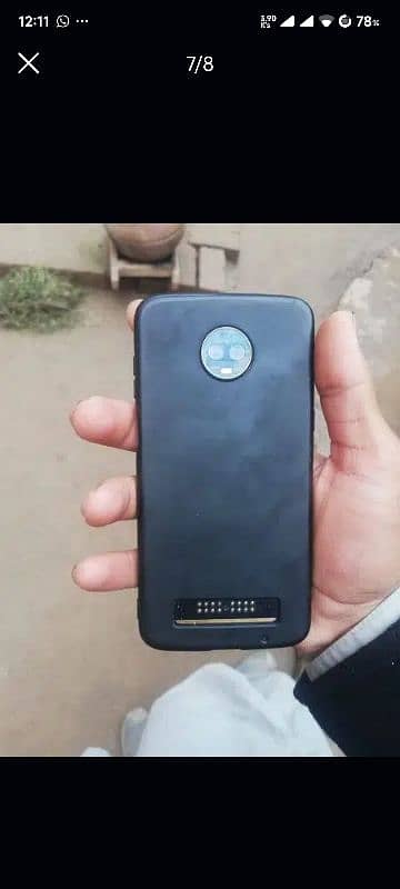 Motorola z3 all parts available charging ic issue ha Baki all ok ha 6