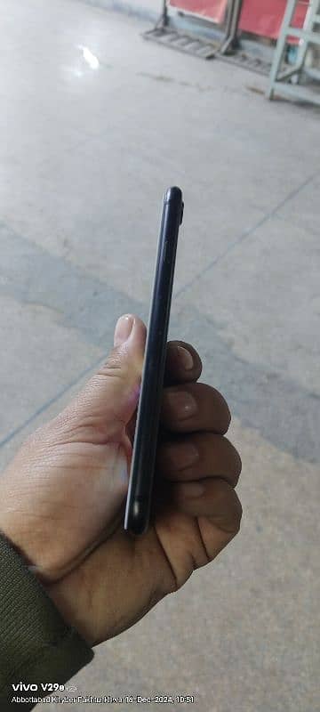 iphone 7 black colour 0