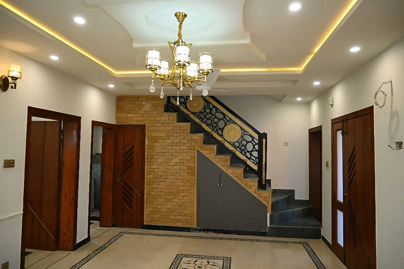 Exquisite Architectural Gem: Faisal Margalla City House for Sale 1