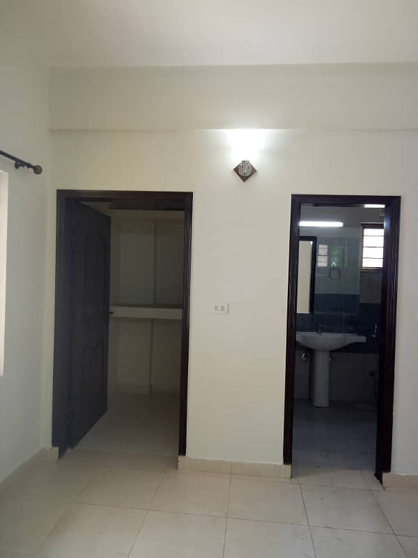 3 Bed Army Apartments( 3rd Floor ) in Sector B Askari 11 Lahore are available for Rent 11