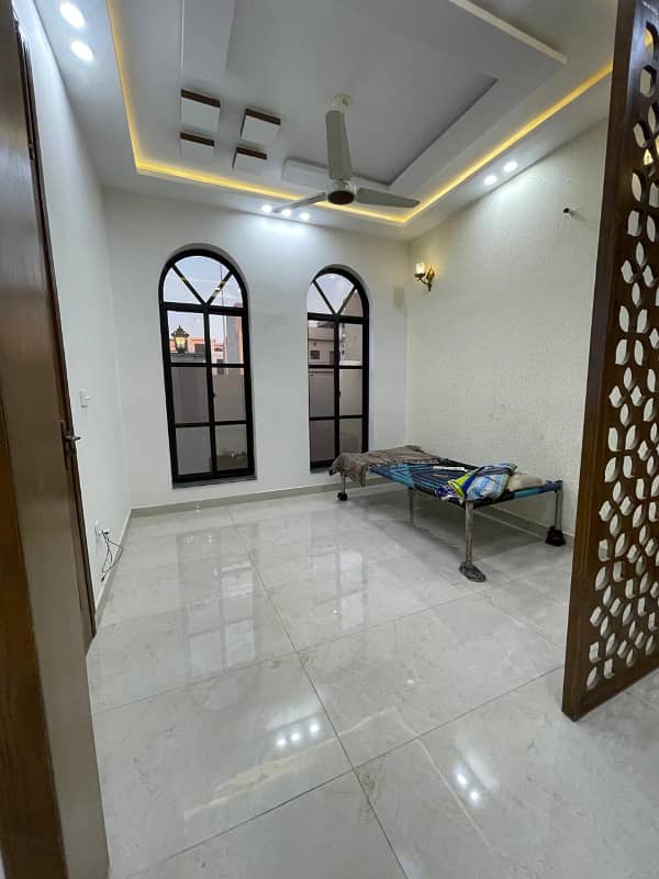 5 MARLA WHITE TURKISH STYLE HOME AVAILABLE FOR SALE 11