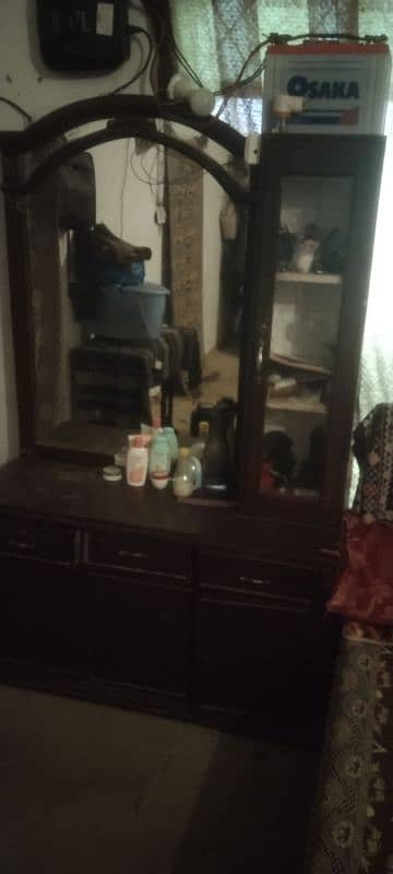 dressing table 2