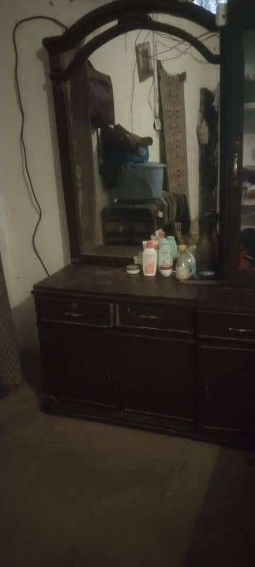 dressing table 3