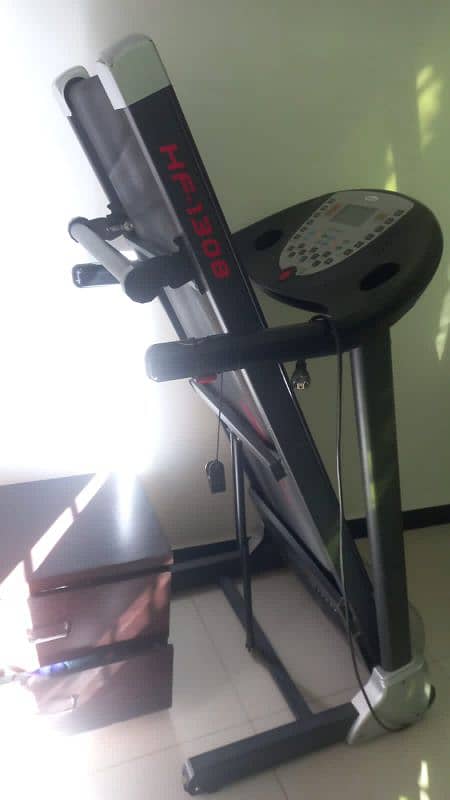 Treadmill HF 1308 1