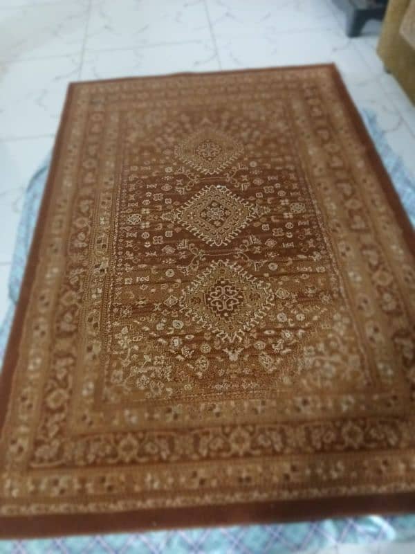 Almost new beautiful rug 8 x 5 feet. 1