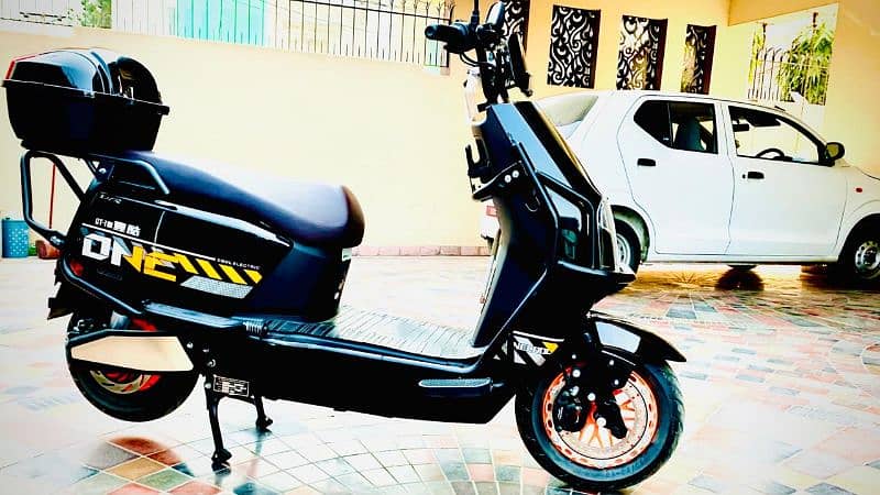 one cool electric scooty imported 4