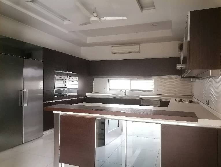 Affordable House Available For rent In DHA Phase 2 - Block R 4